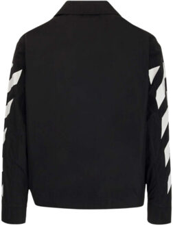 Gebroken witte Diag zwarte jas