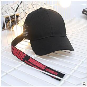Geel lange riem brief gebogen baseball hoed mannen en vrouwen persoonlijkheid trend wilde bocht schedel cap outdoor leisure baseball cap zwart