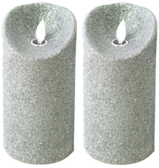 Gerimport LED kaars/stompkaars - 2x stuks - zilver - H15 cm - glitters - kerst kaarsen