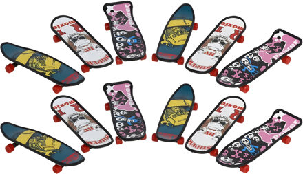 Gerimport Vinger skateboard - 12x stuks - grafische print - 10 x 3 cm - uitdeel cadeau