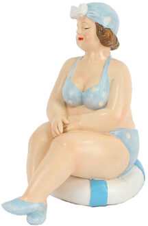 Gerkimex Woonkamer decoratie beeldje - zittend - dikke dame - blauw badpak - 11 cm