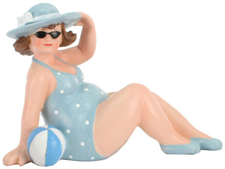Gerkimex Woonkamer decoratie beeldje - zittend - dikke dame - blauw badpak - 17 cm
