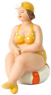 Gerkimex Woonkamer decoratie beeldje - zittend - dikke dame - geel badpak - 11 cm