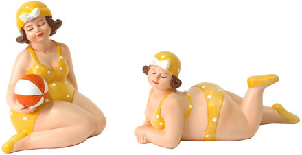 Gerkimex Woonkamer decoratie beeldjes set van 2 dikke dames - geel badpak - 11 cm - Beeldjes