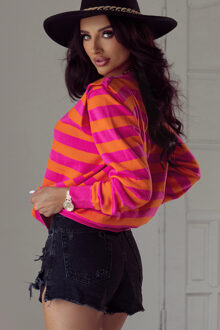 Gestreepte gebreide trui met schoudervullingen - maat XL Roze