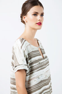 Gestreepte top met sleutelgat en korte mouwen - maat Olijf