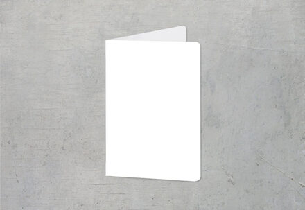 Gevouwen wenskaart staand met ronde hoeken