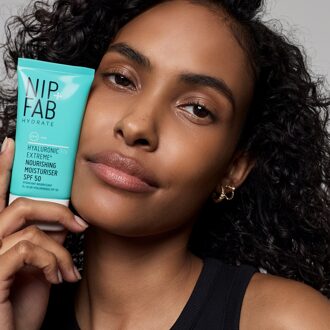 Gezichtscrème Nip + Fab Hyaluronic Fix Extreme4 Nourishing Moisturiser SPF50 50 ml