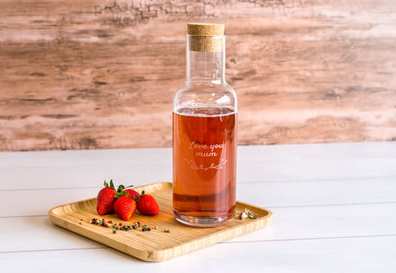 Glazen karaf met kurk