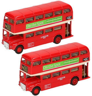 Goki 2x stuks modelauto London Bussen rood 12 cm - speelgoed auto bussen schaalmodel