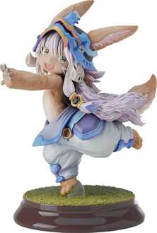 Good Smile Company Made in Abyss: The Golden City of the Scorching Sun PVC Statue 1/8 Nanachi: New Outfit Ver. 19 cm