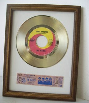 Gouden plaat The Beatles - Lady madonna