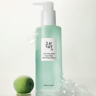Green Plum Refreshing Cleanser 200ml