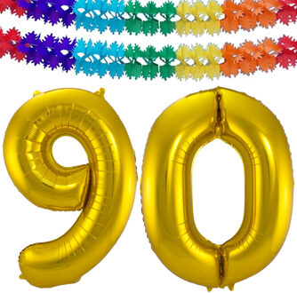 Grote folie ballonnen cijfer 90 in het goud 86 cm en 2x feestslingers