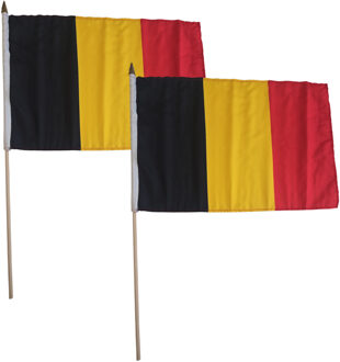 Grote zwaaivlag Belgie - Set van 2x stuks - 30 x 45 cm - polyester - Luxe - Belgie versiering - vlag