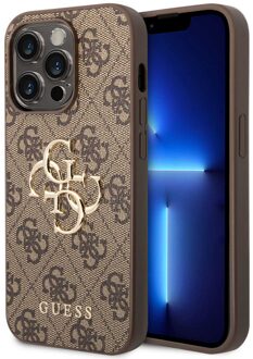 Guess 4G Metal Logo Backcover voor de iPhone 15 Pro - Bruin