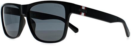 Guess GF5120 01A glanzend zwart grijze zonnebril