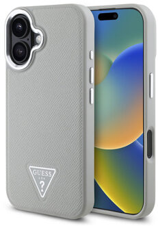 Guess Grained Triangle Case MagSafe voor de Apple iPhone 16 - Beige