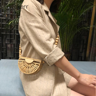 Half Moon Bamboo Beach Bag Women 2020 Summer Wooden Beaded Chains Mini Shoulder Messenger Bag Ladies Casual Semicircle Straw Bag