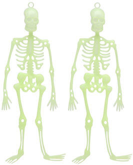 Halloween/horror thema hang decoraties - 2x - skeletten - glow in the dark - 30 cm