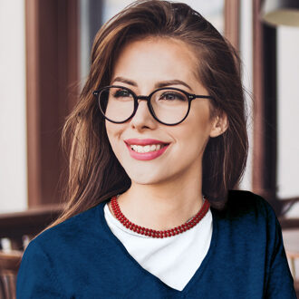 Halsketting met 2 rijen echte zoetwaterparels van 4 mm - maat Kersenrood