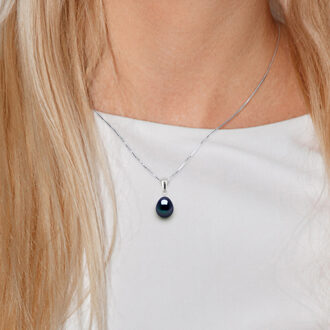 Hanger Zoetwater Pearl 8-9mm Black Pear 18K White Gold Geleverd met ketting - maat Zwart