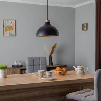 hanglamp Kaitt, zwart, Ø 34 cm, houten detail zwart, licht hout