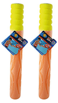Happy People 2x Waterpistool/waterpistolen van foam 38,5 cm met bereik van 7 meter