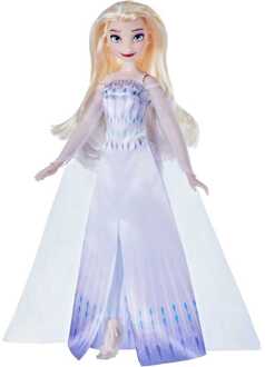 Hasbro Frozen 2 Fashion Doll Elsa Koningin