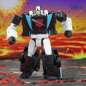 Hasbro Transformers Legacy Deluxe Class Armada Universe Wheeljack 5.5” Action Figure, 8+