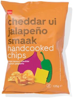 Hema Aardappelchips cheddar ui jalapeño 125gram