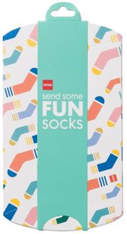 Hema Fun socks verzenddoos 15x12 wit