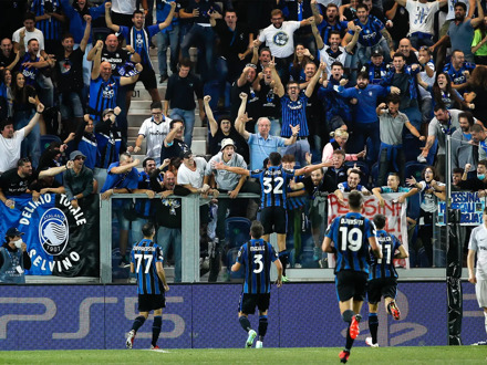 Hertha BSC Berlin vs SV Darmstadt 98 (Bundesliga 2) (Vliegtuig)