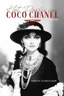 Het Parijs van Coco Chanel -  Adrian Stahlecker (ISBN: 9789464871159)