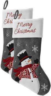 Hi Decoratie kerstsokken - 2x st - grijs - met sneeuwpop - H45 cm - velvet - Merry Christmas