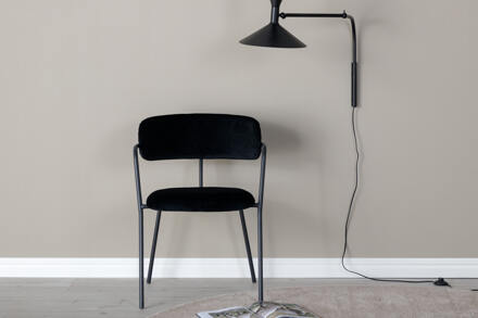 Hioshop Arrow eetkamerstoel met armleuningen, velours zwart.