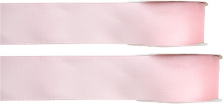 Hobby/decoratie sierlint - 2x - satijn - lichtroze - 1,5 cm/15 mm x 25 meter - cadeaulint
