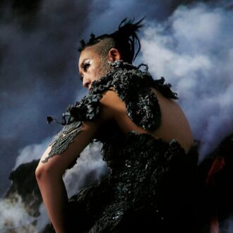 Holes Of Sinian - 33emybw