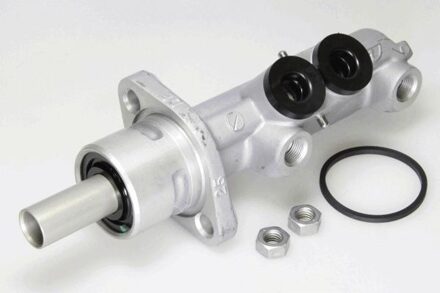 Hoofdremcilinder AM0426