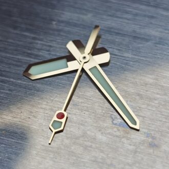 Horloge Onderdelen NH35 Beweging SBDX001/SBDC001 Horloge Hand Lichtgevende Geschikt Voor Japan NH35 Automatische Beweging gouden