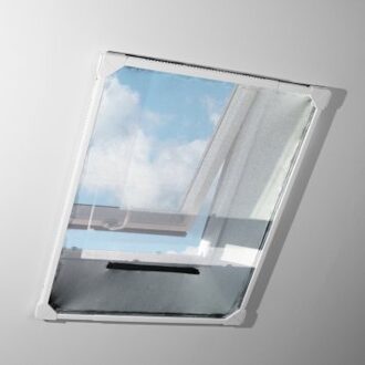 Horren voor geopende dakramen