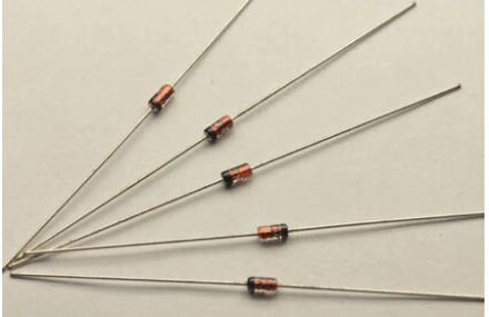 HOT SELL 100 PCS 1N4148 DO-35 IN4148 Switching Diode FREE SHIPPMENT