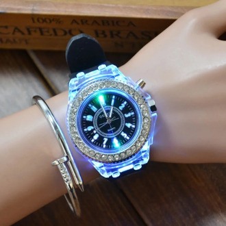 Hot Style Shine LED Kids Watches Flash Watch Silicone Watch for Students and Children Watch