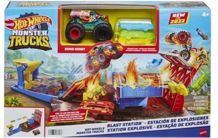 Hot Wheels Monster Trucks Blast Station