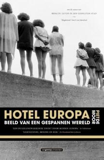 Hotel Europa - Boek Piet de Moor (946164454X)