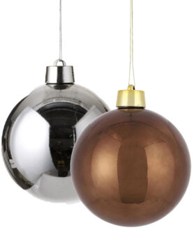 House of Seasons Kerstversieringen set van 2x grote kunststof kerstballen bruin en zilver 20 cm glans - Kerstbal