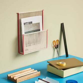 Hübsch Tijdschriftenhouder String, wand, crème wit/rood roomwit, rood