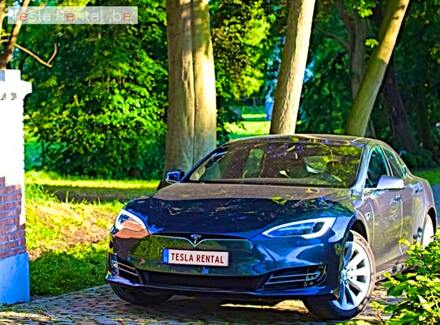 Huur 1 dag een Tesla S75 via Tesla Rental