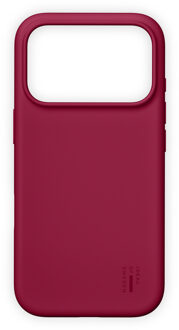 iDeal of Sweden Silicone Case met MagSafe voor de Apple iPhone 17 Pro - Cranberry Rood