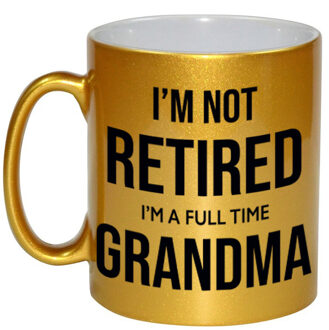 Im not retired im a full time grandma / oma gouden koffiemok / theebeker 330 ml bedankt cadeau collega - feest mokken Goudkleurig